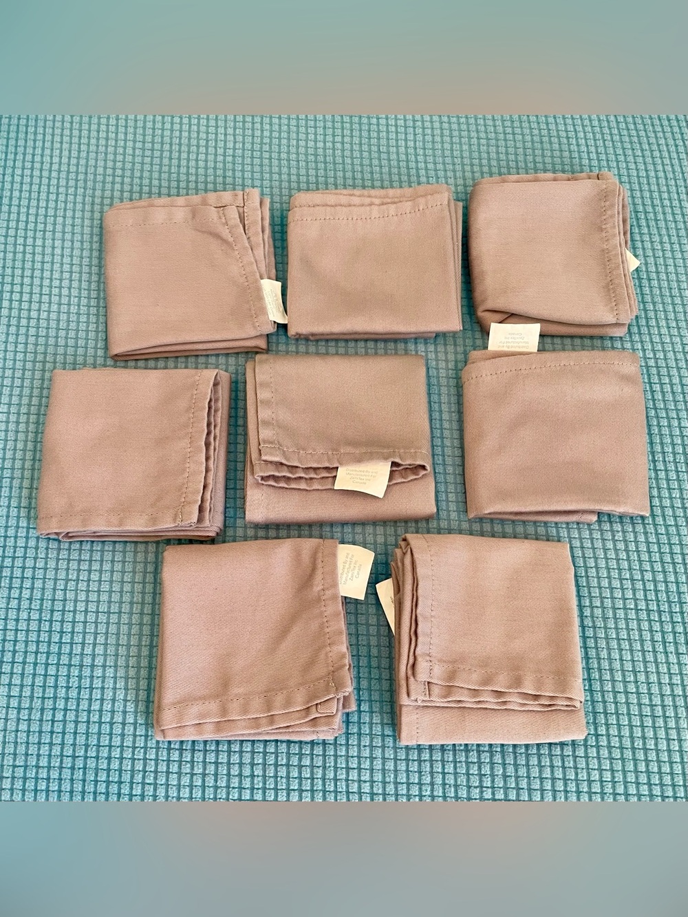 Ruvanti Set of 8 Cloth Dinner Napkins 17.5” Cotton Blend Reusable Table Linens